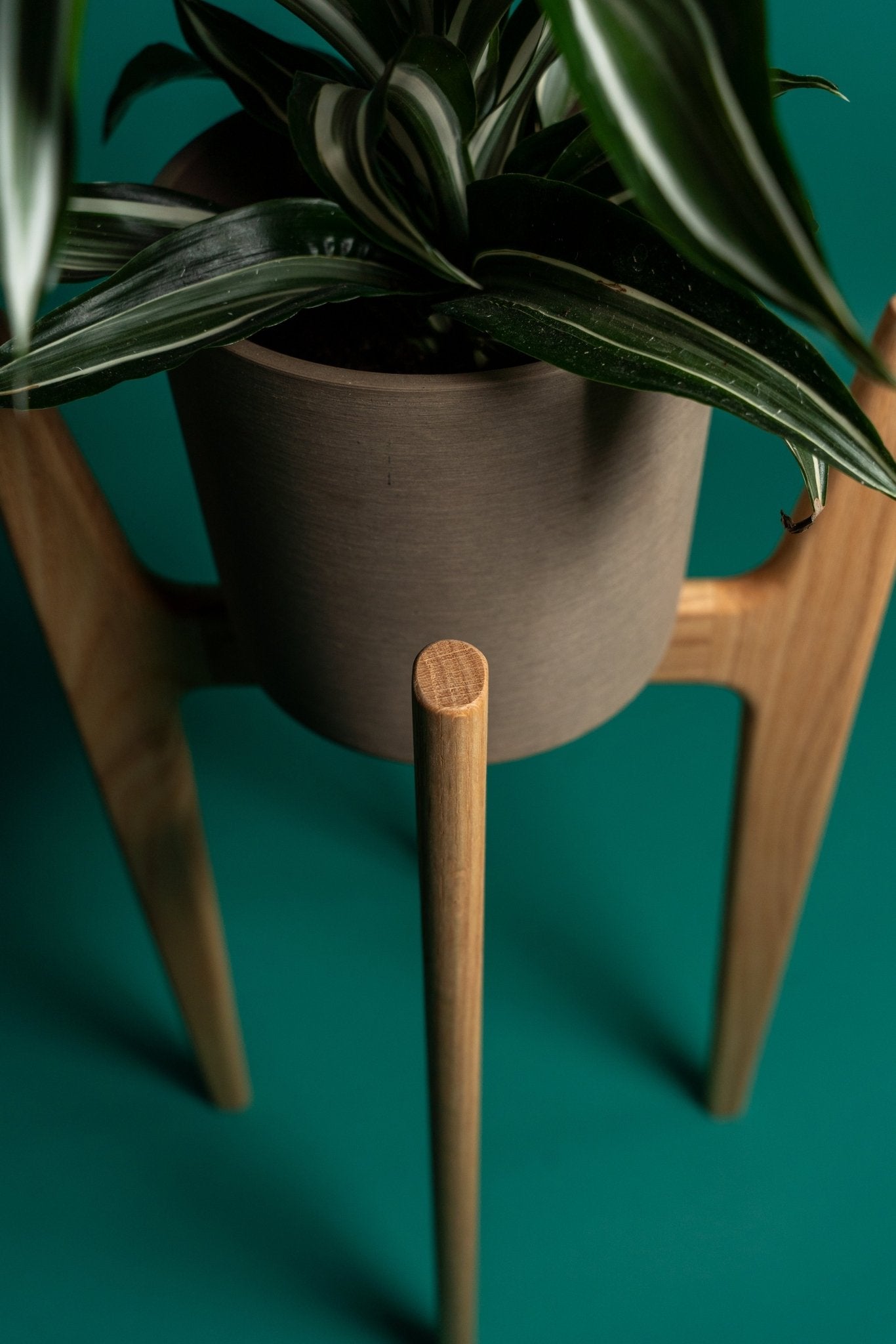 Mid Century Modern Plant Stand - Red Oak